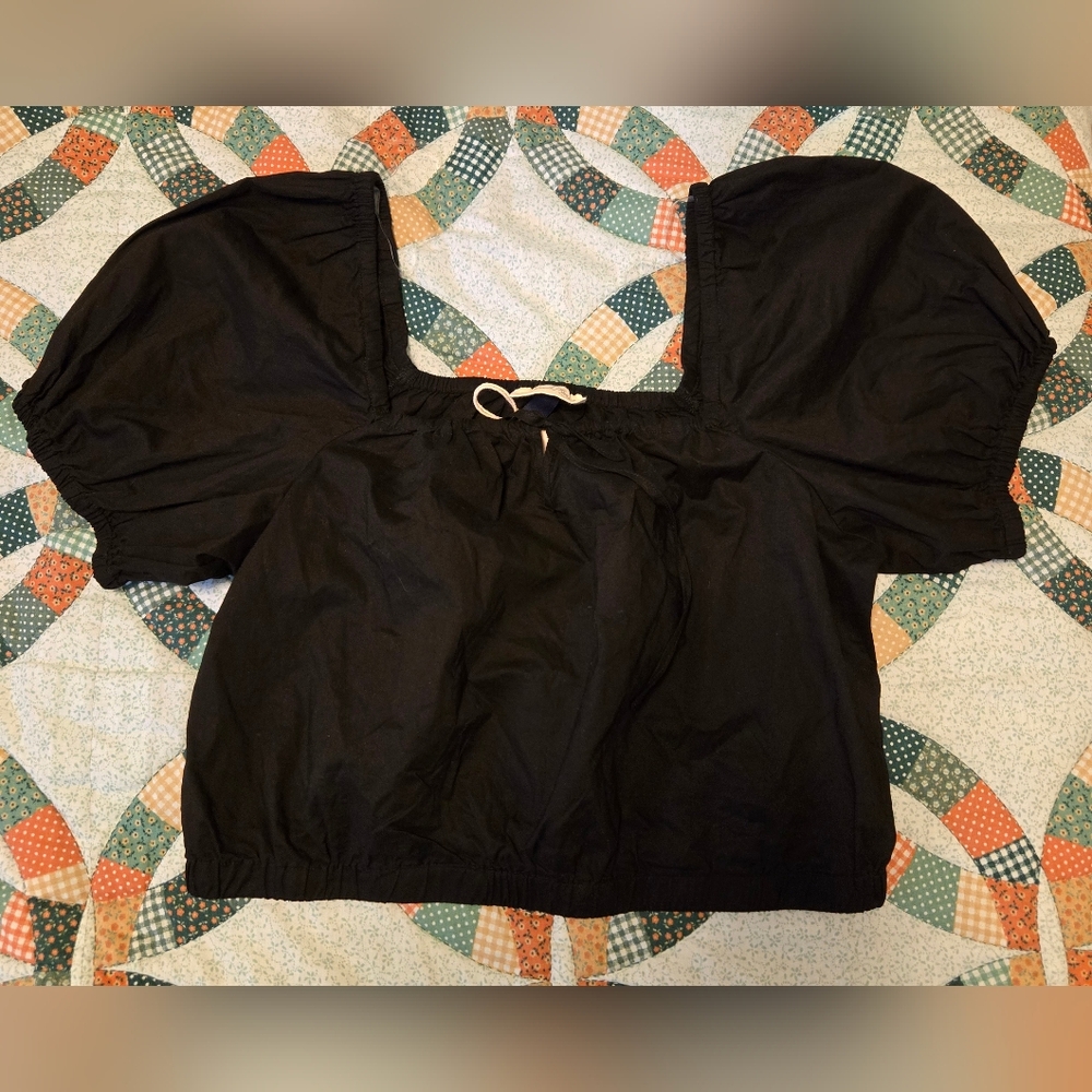 NWT Universal Thread Peasant Blouse Black